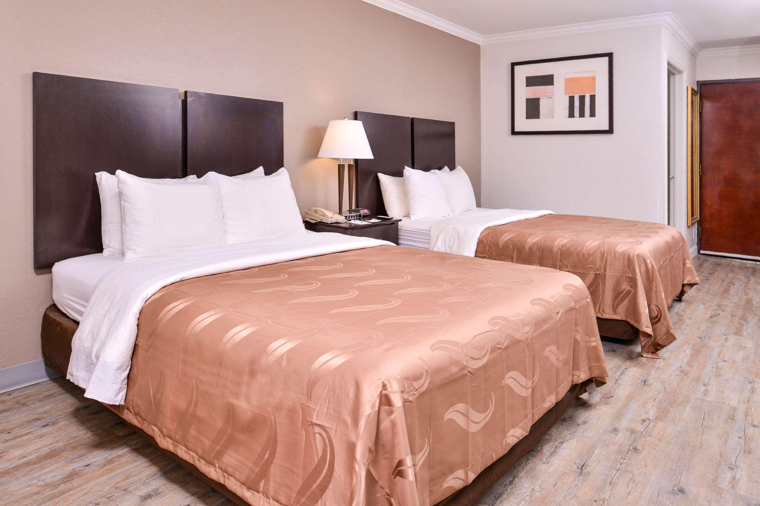 Quality Inn & Suites Beaumont Eksteriør bilde