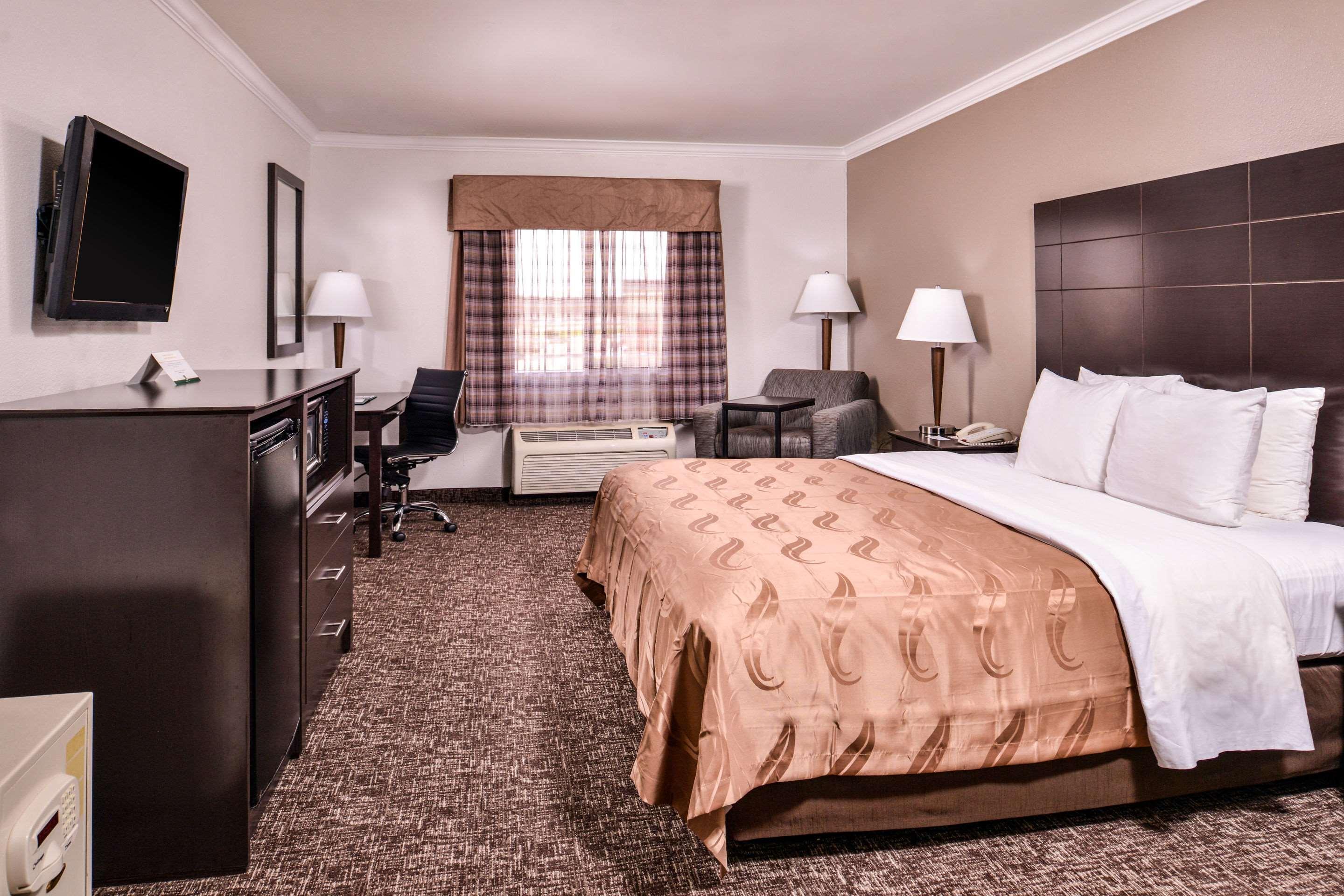 Quality Inn & Suites Beaumont Eksteriør bilde